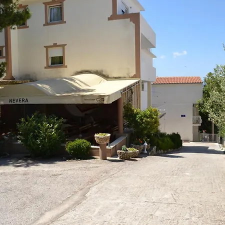 Gasthuis Pansion Iva Omiš