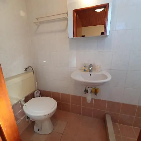 Pansion Iva بيت ضيافة