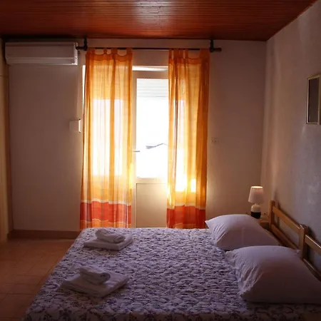Pansion Iva بيت ضيافة